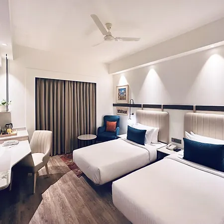 Lemon Tree Hotel, Gachibowli, Hyderabad Exterior photo
