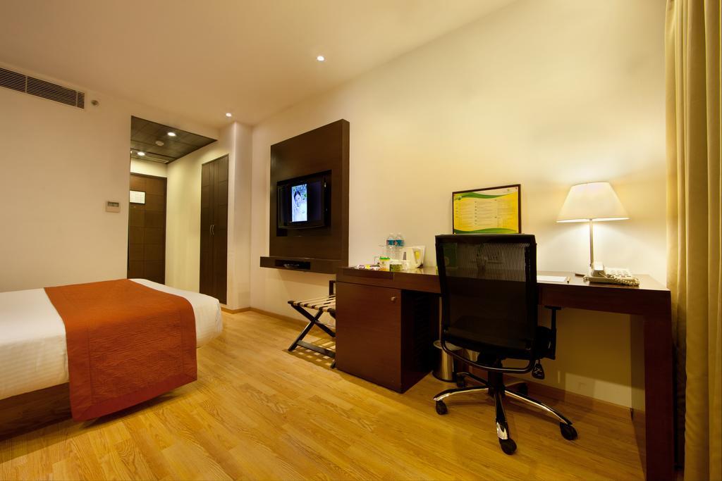 Lemon Tree Hotel, Gachibowli,
