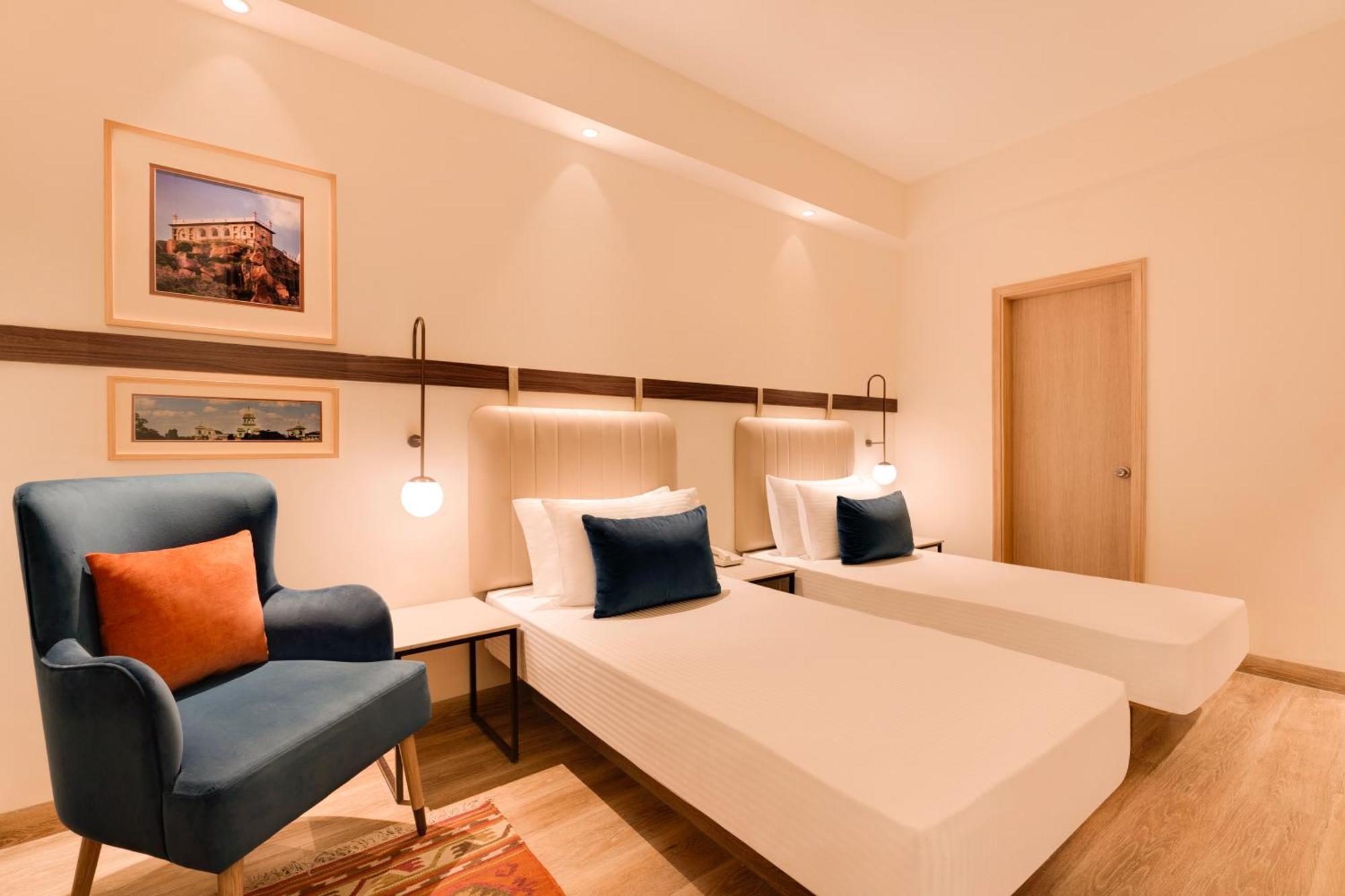 Lemon Tree Hotel, Gachibowli, Hotel