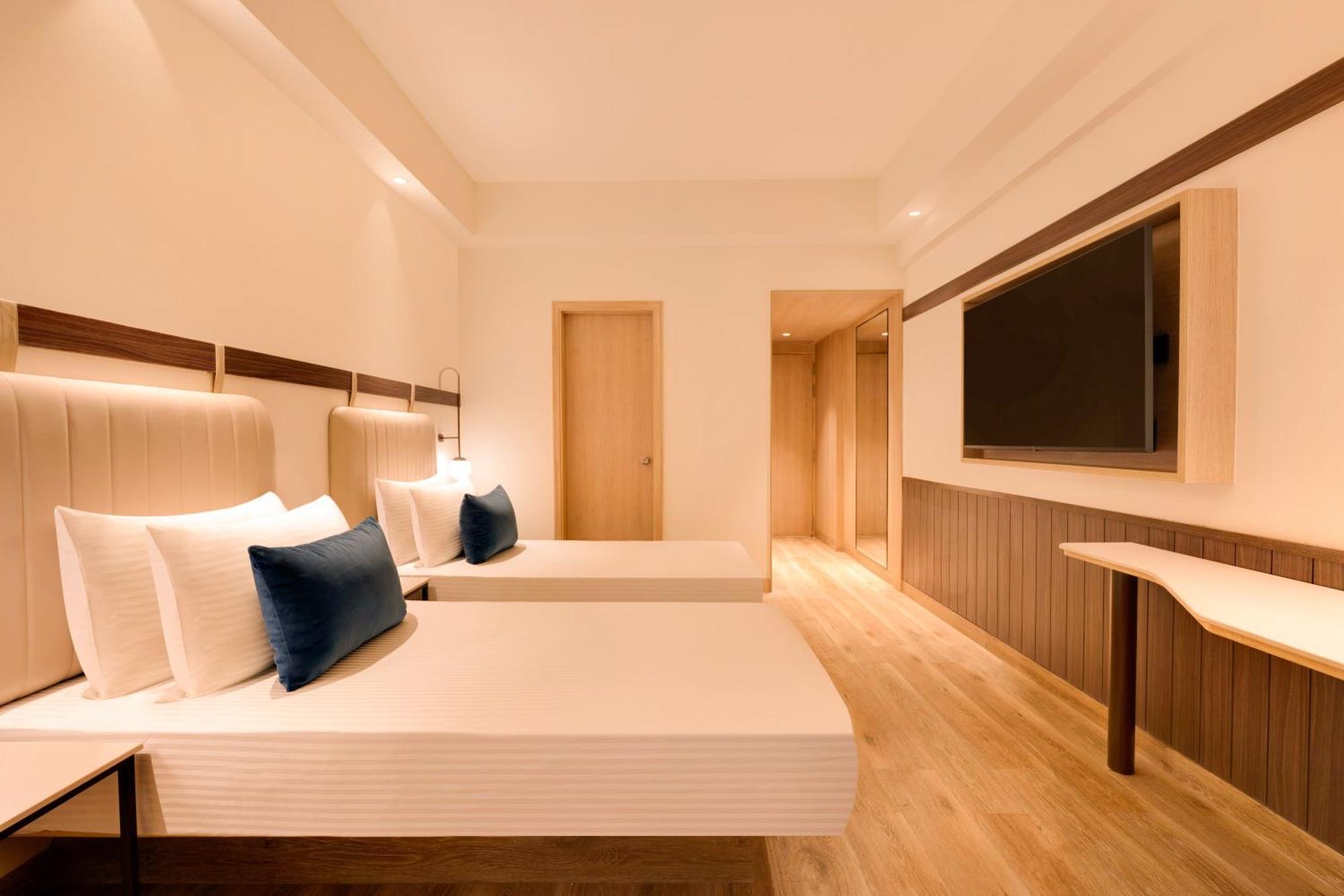 Lemon Tree Hotel, Gachibowli, Hotel 4*