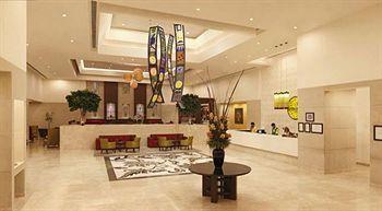 Lemon Tree Hotel, Gachibowli, होटल 4*