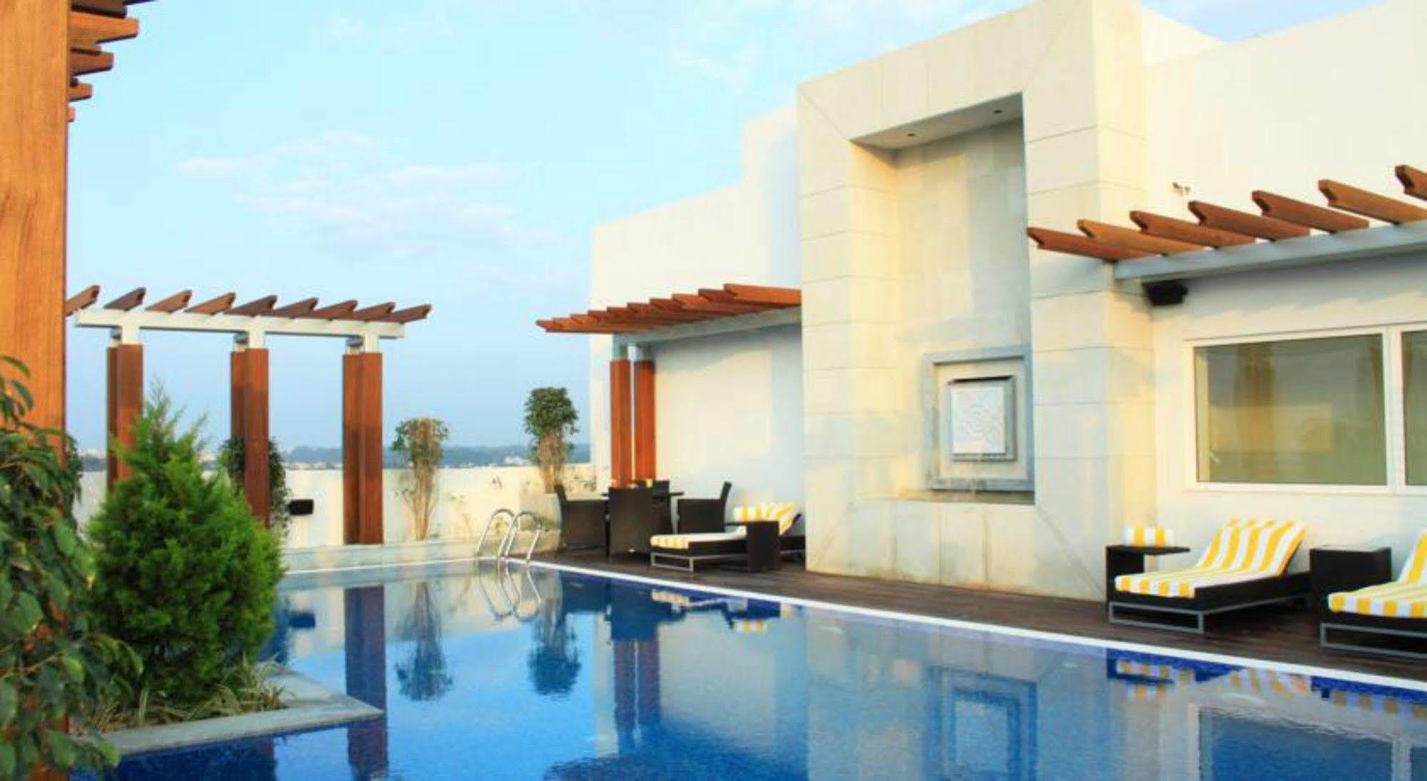 Hotel Lemon Tree Hotel, Gachibowli, 4*